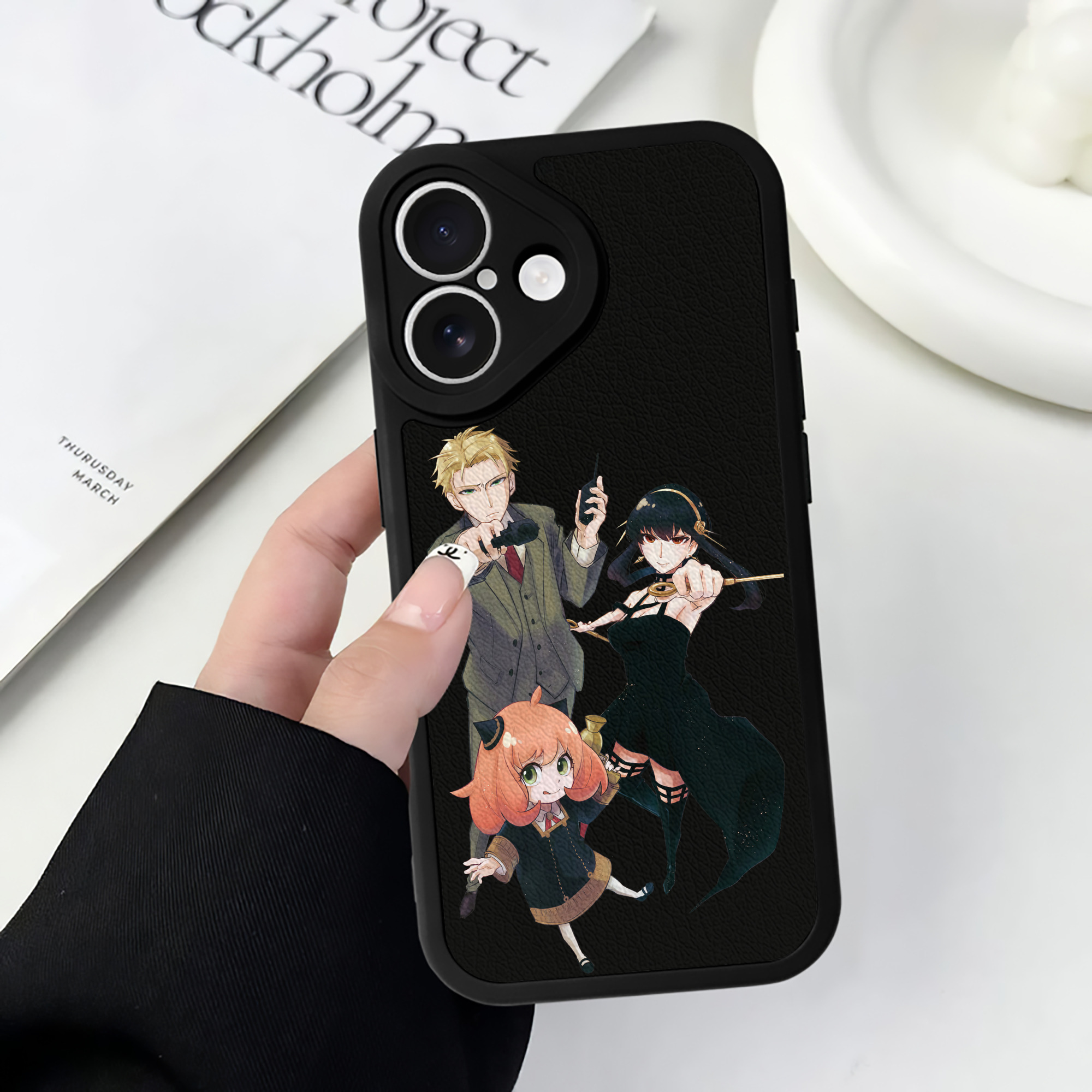 （画像用） SPY×FAMILY间谍家家酒 【iPhone 16シリーズ対応】シリコンスマホケース（レザー調） 材質：シリコン